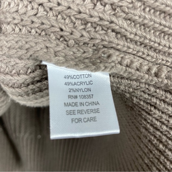 Evereve Ava Classic knit sweater - Picture 8 of 8